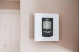 Digital display of a heating thermostat, such as the one that shows error codes on a Junkers boiler